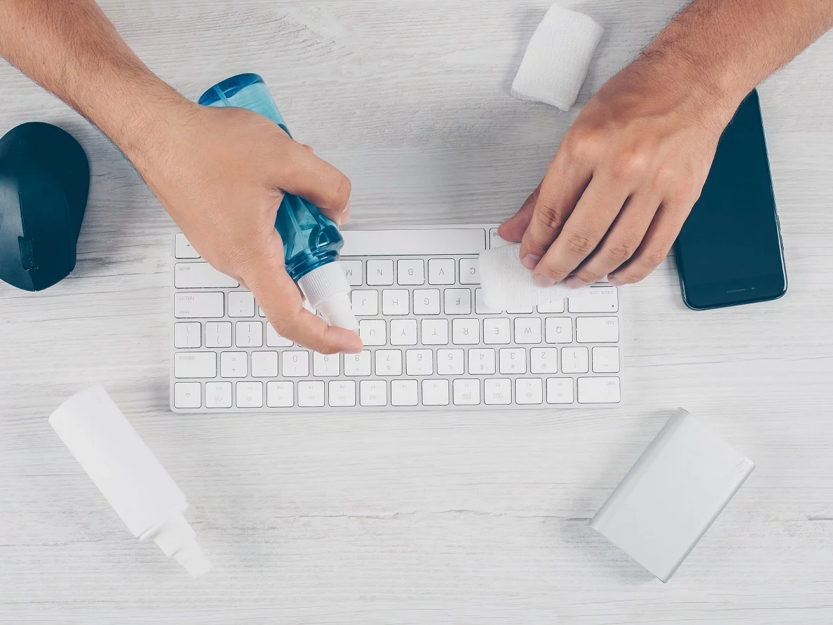Clean a Mechanical Keyboard